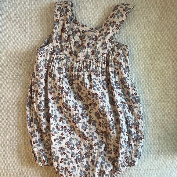 Rylee and Cru Vintage Floral Romper 2-3 years - Picture 2 of 4
